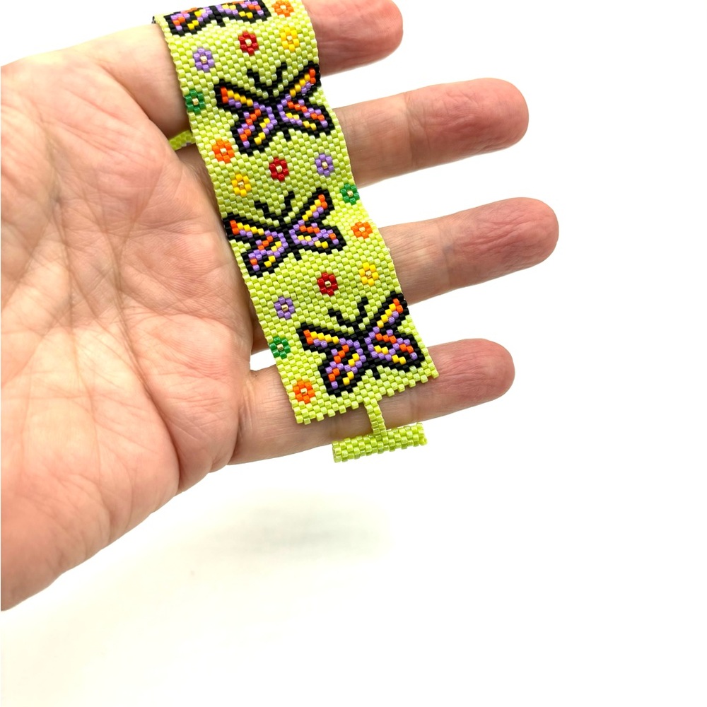 HAND CRAFTED Butterfly Beaded Bracelet Lime Green - Picture 9 of 9